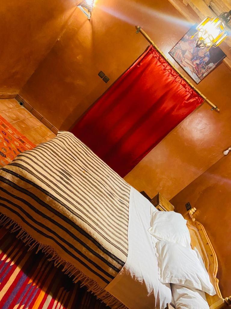 Gite D'Etape Tamaloute Bed & Breakfast Bou Tharar Bagian luar foto