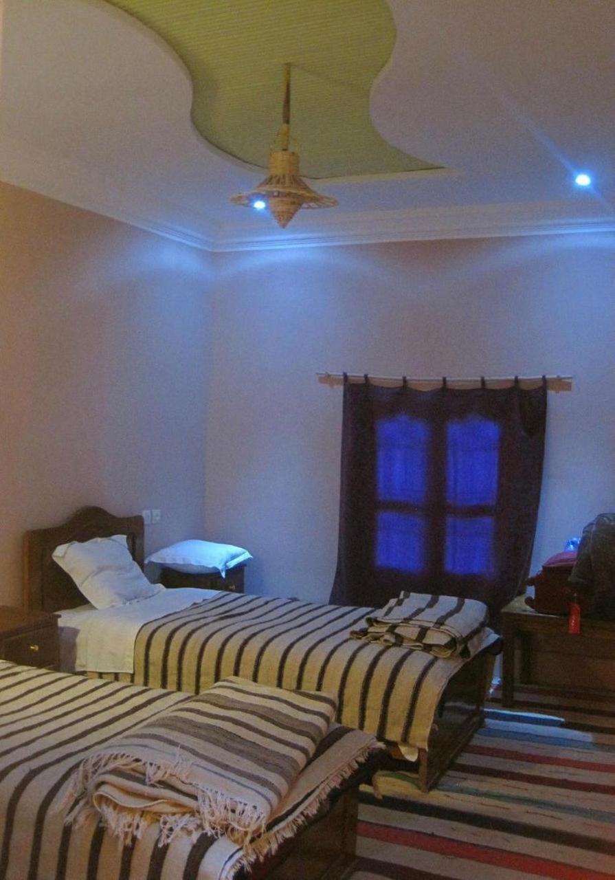 Gite D'Etape Tamaloute Bed & Breakfast Bou Tharar Bagian luar foto